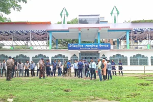 প্রথম সমাচার Prothom Somachar কিশোরগঞ্জের ঐতিহ্যবাহী শোলাকিয়া ঈদগাহে ঈদুল আজহার জামাতের প্রস্তুতি ও নিরাপত্তা ব্যবস্থা।