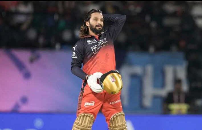 প্রথম সমাচার Prothom Somachar আইপিএল ২০২৬ কোয়ালিফায়ার ১ ম্যাচে রয়্যাল চ্যালেঞ্জার্স বেঙ্গালুরুর রজত পাটিদারের ৯৩ রানের বিধ্বংসী ইনিংসের পর তার উল্লাস।