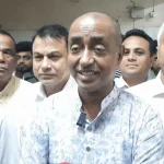 প্রথম সমাচার Prothom Somachar আইনমন্ত্রী মো. আসাদুজ্জামান শৈলকূপা উপজেলা স্বাস্থ্য কমপ্লেক্স পরিদর্শনের পর গণমাধ্যমকর্মীদের সাথে কথা বলছেন।