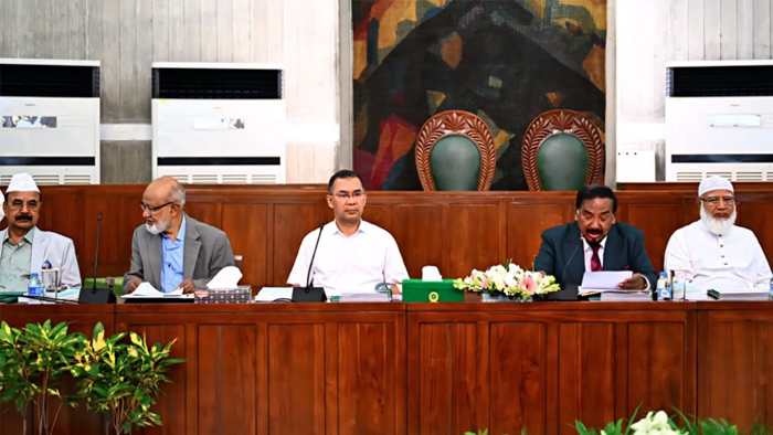 প্রথম সমাচার Prothom Somachar নবম জাতীয় পে-স্কেল সংক্রান্ত সরকারি ফাইলপত্র এবং অর্থ মন্ত্রণালয়ের প্রতীকী চিত্র, যা গেজেট প্রকাশের প্রস্তুতি নির্দেশ করে।
