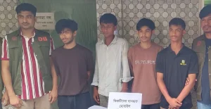 প্রথম সমাচার Prothom Somachar কুমিল্লায় স্কুলছাত্র অপ্রতিম হত্যা মামলায় গ্রেপ্তার আসামিদের কারাগারে প্রেরণ।
