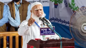 প্রথম সমাচার Prothom Somachar জামায়াতে ইসলামীর আমির ডা. শফিকুর রহমান ১১ দলীয় ঐক্যের লংমার্চে বক্তব্য দিচ্ছেন।