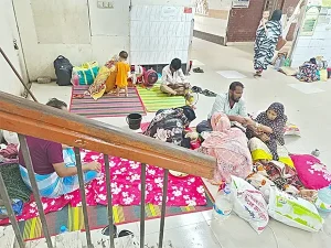 প্রথম সমাচার Prothom Somachar সরকারি হাসপাতালে রোগীদের ভোগান্তি, অব্যবস্থাপনা ও দুর্নীতির চিত্র।