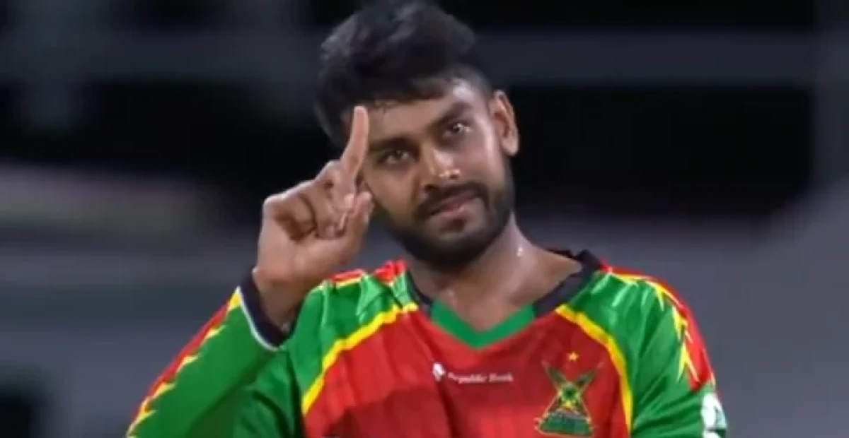 মিরাজের দুই শিকারেও বড় হার গায়ানার
