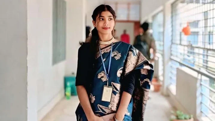 মা-বাবার উদ্দেশ্যে চিরকুট লিখে ছাত্রীর আত্মহত্যা
