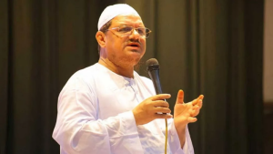 প্রথম সমাচার Prothom Somachar ইসলামী আন্দোলন বাংলাদেশের আমির মুফতি সৈয়দ মুহাম্মাদ রেজাউল করীম তেলের দাম বৃদ্ধি ও জনদুর্ভোগ নিয়ে সরকারের সমালোচনা করছেন।