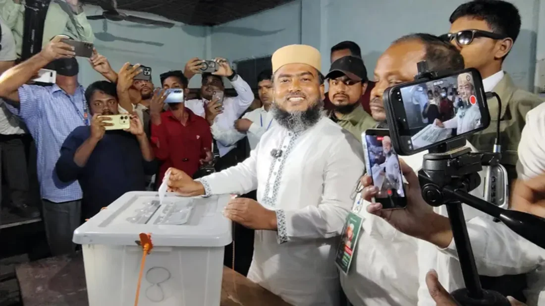 প্রিসাইডিং কর্মকর্তার পরিচয়পত্রে ছবি নেই, প্রক্সি ভোটের আশঙ্কা জানালেন জামায়াত প্রার্থী