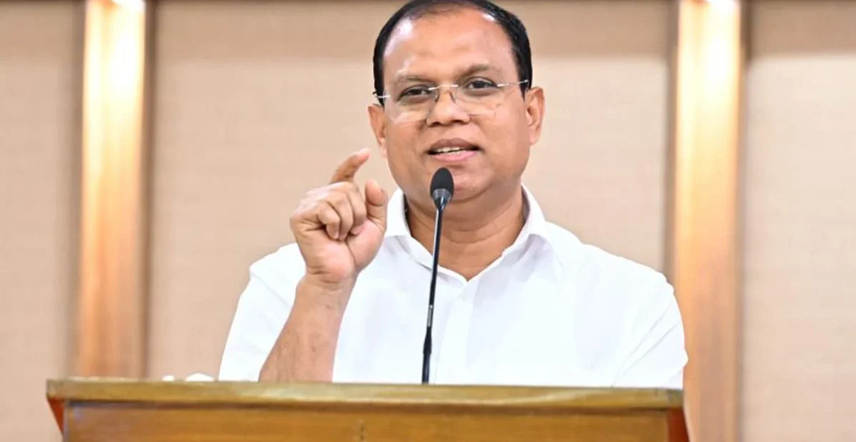 অন্য বিমানে ফেরার সুযোগ থাকলেও সফরসঙ্গীদের সঙ্গ ছাড়েননি প্রধানমন্ত্রী : অতিরিক্ত প্রেস সচিব