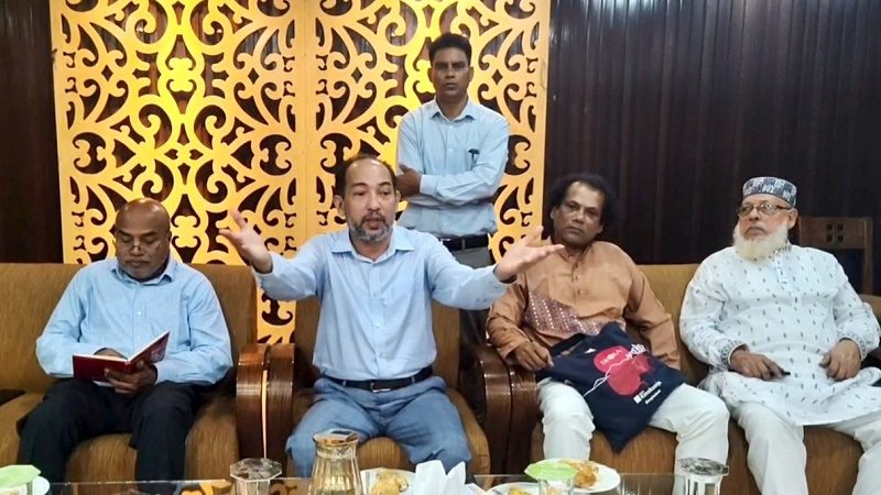 কবি-সাহিত্যিকদের রাষ্ট্র পছন্দ করে না: সাবেক সচিব