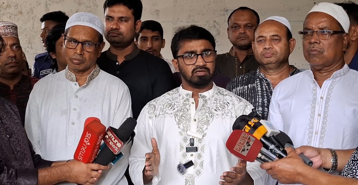 ক্ষমতায় যাওয়ার জন্য ভারতের সঙ্গে লিয়াঁজো শুরু করেছে জামায়াত : রাশেদ খান