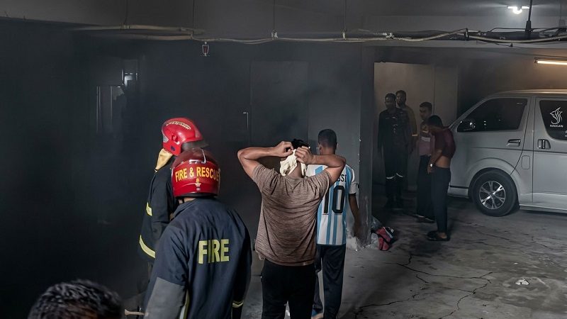 কক্সবাজারে ফের আবাসিক হোটেলে আগুন, প্রাণে বাঁচল ৩ শতাধি পর্যটক