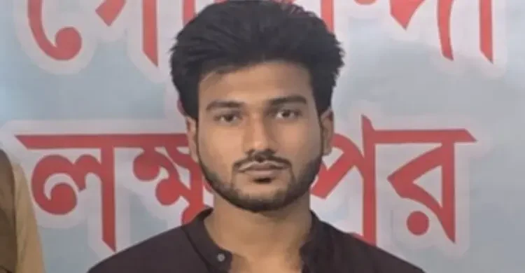 হাসপাতালে ঢুকে স্বেচ্ছাসেবক দল নেতাকে মারধর, ছাত্রদল নেতা গ্রেফতার