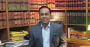 প্রথম সমাচার Prothom Somachar জাতীয় সংসদের ডেপুটি স্পিকার ব্যারিস্টার কায়সার কামাল প্রশাসনিক সংস্কারের প্রয়োজনীয়তা নিয়ে বক্তব্য রাখছেন।