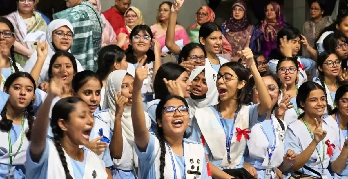 এইচএসসি ও সমমানের পরীক্ষায় পাসের হার ৫২.১২ শতাংশ