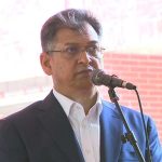 প্রথম সমাচার Prothom Somachar স্বরাষ্ট্রমন্ত্রী সালাহউদ্দিন আহমদ ওসমানী উদ্যানে জুলাই স্মৃতিস্তম্ভ উদ্বোধন অনুষ্ঠানে বক্তব্য রাখছেন।