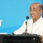 প্রথম সমাচার Prothom Somachar আইনমন্ত্রী মো. আসাদুজ্জামান ঝিনাইদহে এমপিওভুক্ত শিক্ষকদের স্থানীয় সরকার নির্বাচনে অংশগ্রহণের আইনগত বাধা না থাকার ঘোষণা দিচ্ছেন।