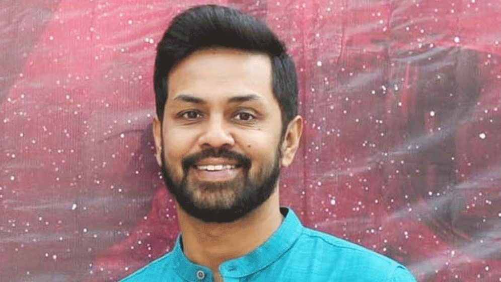 ১ মিনিটে কক্সবাজারগামী দুই ট্রেনের শতভাগ টিকিট উধাও, আশফাক নিপুণের ক্ষোভ