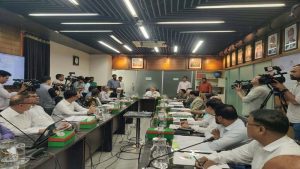 প্রথম সমাচার Prothom Somachar নির্বাচন কমিশনের গুরুত্বপূর্ণ বৈঠক, যেখানে ইউনিয়ন পরিষদ নির্বাচনের সময়সূচি ও জাতীয় পরিচয়পত্র সংক্রান্ত বিষয়ে আলোচনা হচ্ছে।