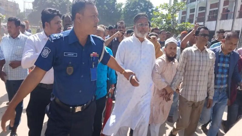 ঠাকুরগাঁওয়ে নাশকতা মামলায় কার্যক্রম নিষিদ্ধ আওয়ামী লীগের ১৭ নেতাকর্মী কারাগারে ​