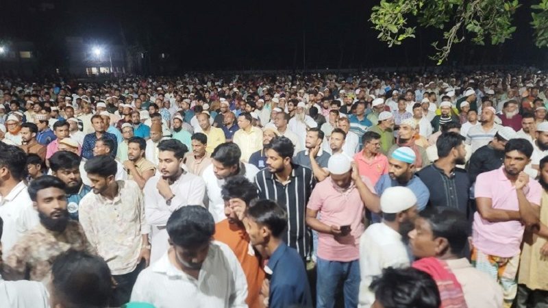 ছাত্রদল নেতা শাকিলের জানাজায় মানুষের ঢল: হত্যায় অভিযুক্তের বাবা বললেন, ‘জড়িত থাকলে আমার সন্তান বলে ছাড় নয়’