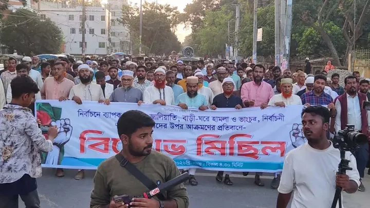 ঠাকুরগাঁও-১ আসনে নির্বাচনে অনিয়মের অভিযোগ, কমিশনের পদত্যাগ দাবি দেলাওয়ার হোসেনের
