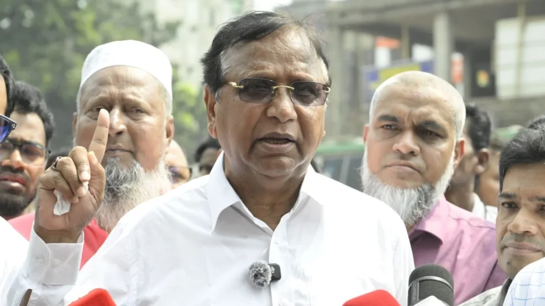 আপনার কাছে যদি এসে থাকে কোনো লাইনম্যান, চাঁদাবাজ, আমার কাছে নিয়ে আসবেন : ডিএসসিসি প্রশাসক