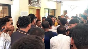 প্রথম সমাচার Prothom Somachar নাটোরের লালপুরে ফ্যামিলি কার্ড শুমারি নিয়োগে বয়সসীমা লঙ্ঘনের মাধ্যমে চূড়ান্ত তালিকায় নাম আসা প্রার্থীর ঘটনা, যা নিয়োগ প্রক্রিয়ার স্বচ্ছতা নিয়ে প্রশ্ন তুলেছে।