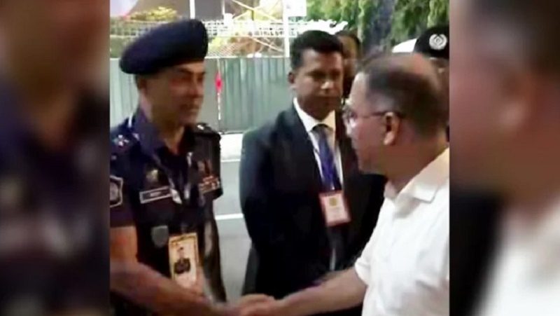 কী খবর মাসুদ, ভালো?—চট্টগ্রামের এসপিকে প্রধানমন্ত্রী