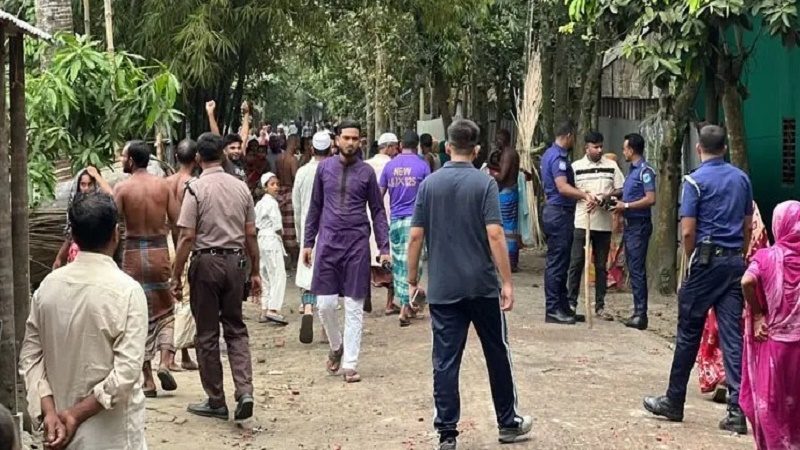 মসজিদে নামাজ পড়াকে কেন্দ্র করে ফরিদপুরে দফায় দফায় সংঘর্ষ, আহত ২০