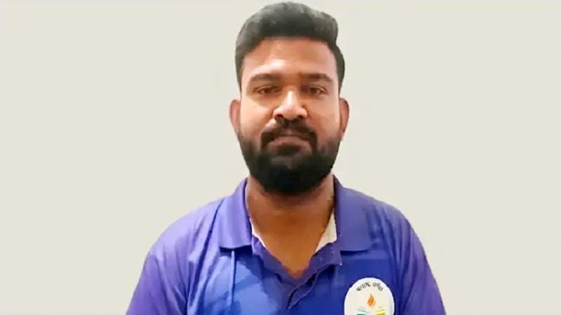 মাদক সেবনে বাধা দেওয়ায় ছাত্রদলের ৩ নেতাকর্মীকে মারধরের অভিযোগে ছাত্রলীগকর্মী তাজ গ্রেফতার