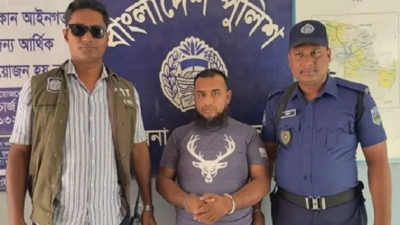 ছাত্রীকে চেতনানাশক দিয়ে ধর্ষণের পর জন্মনিয়ন্ত্রন ওষুধ খাওয়াতেন মাদ্রাসাশিক্ষক
