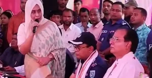 প্রথম সমাচার Prothom Somachar কুড়িগ্রামের রাজারহাটে শারদীয় দুর্গাপূজার অনুষ্ঠানে ইউএনও তানজিলা তাসনিম দুর্যোগ ব্যবস্থাপনা ও ত্রাণমন্ত্রী আসাদুল হাবিব দুলুকে বারবার 'স্যার' সম্বোধন করে বক্তব্য দিচ্ছেন।