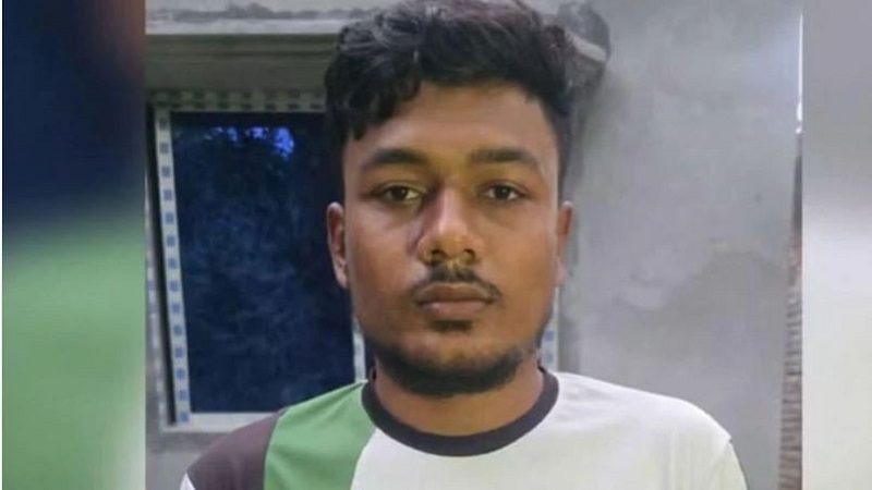 ‘শুধু একটা স্নাইপারের অভাব ছিল’ প্রধানমন্ত্রীর ছবিতে কমেন্ট করা সেই যুবক কারাগারে